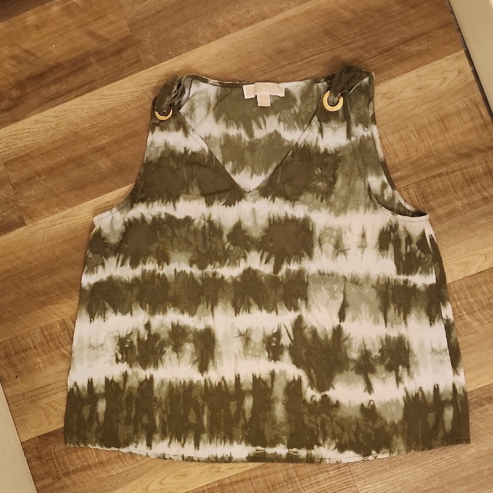 Green and White Tie-Dye Sleeveless Top